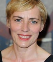 Saskia Reeves